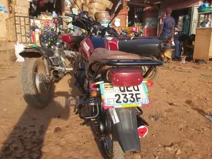 Bajaj Boxer 100 2018 Red