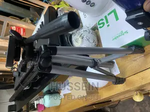 Tripod Stand UK