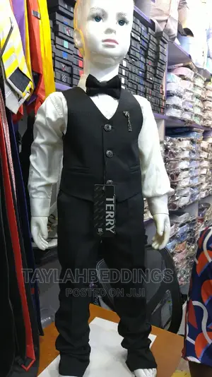 Tuxedo Boy's Suit With Vest Black