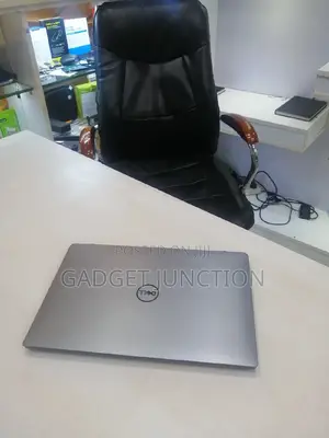 New Laptop Dell Latitude 7400 8GB Intel Core I5 SSD 512GB