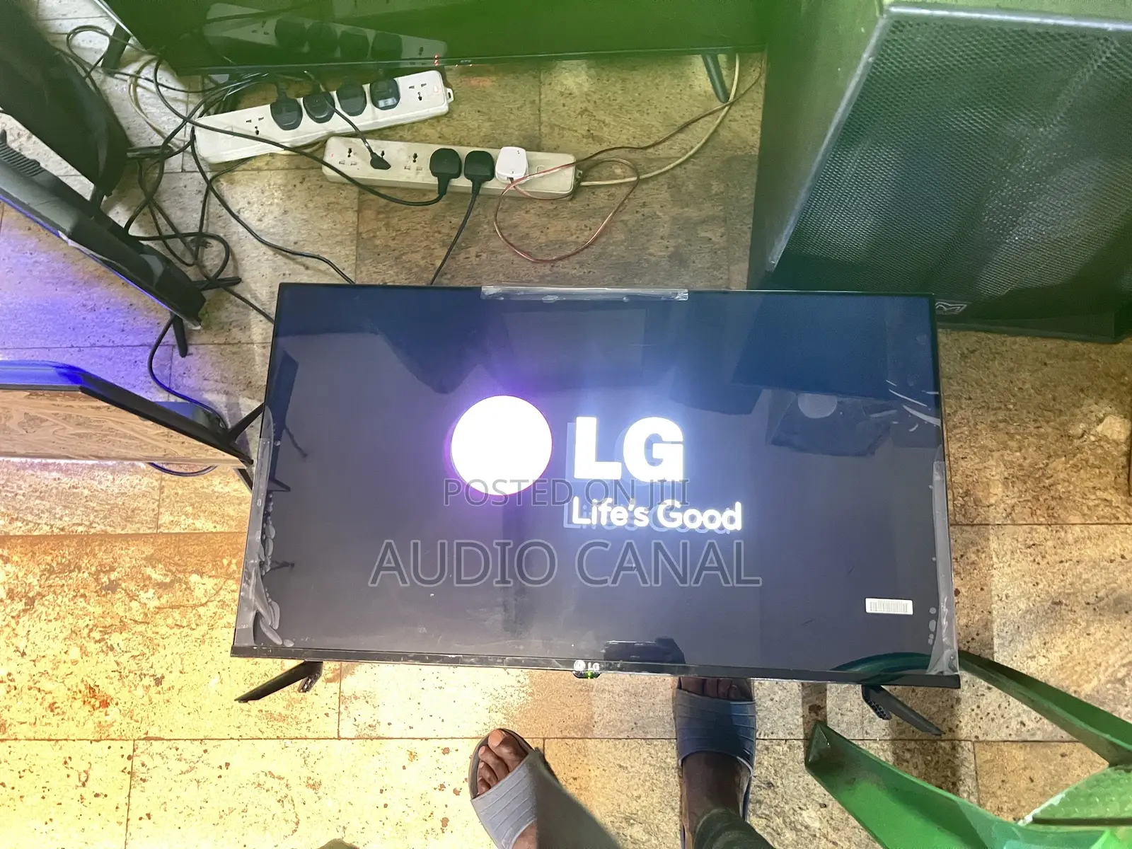 LG 43” LED Digital Tv