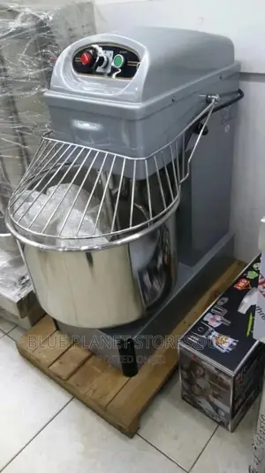 Heavy Duty 45litres Auto Spiral Dough Mixers \\ 3kw \\ Hs40.