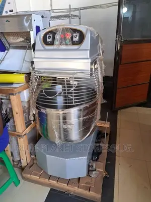 INDUSTRIAL 100litres Spiral Dough Mixers \\ 4.1 Kw \\ HS100