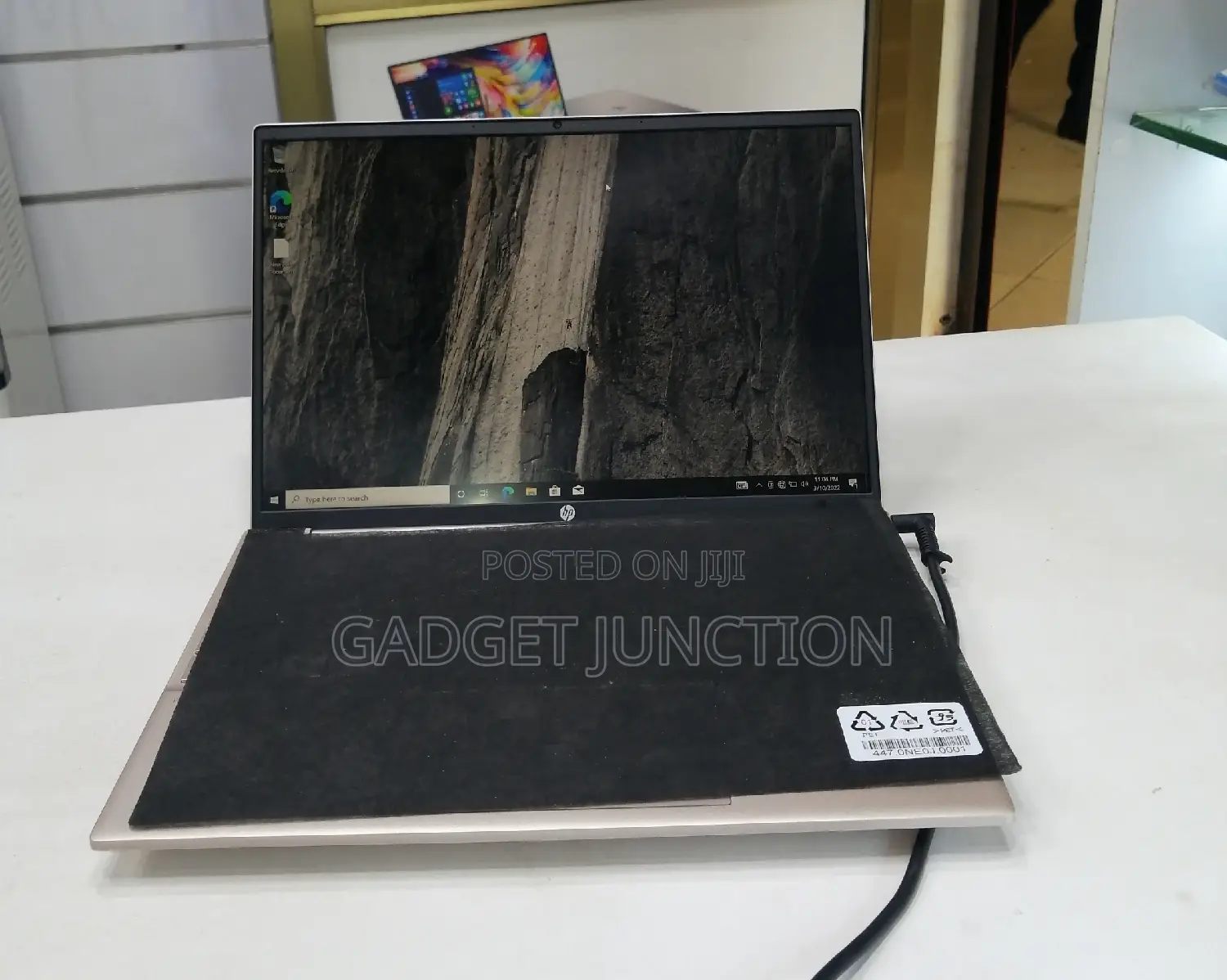 New Laptop HP Pavilion 13 16GB AMD Ryzen 7 SSD 1T