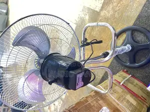 Silver Stand and 18” Stand Fan