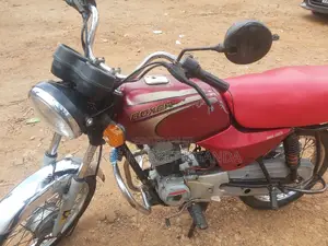 Bajaj Boxer 2018 Red