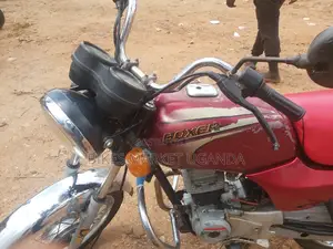 Bajaj Boxer 2018 Red