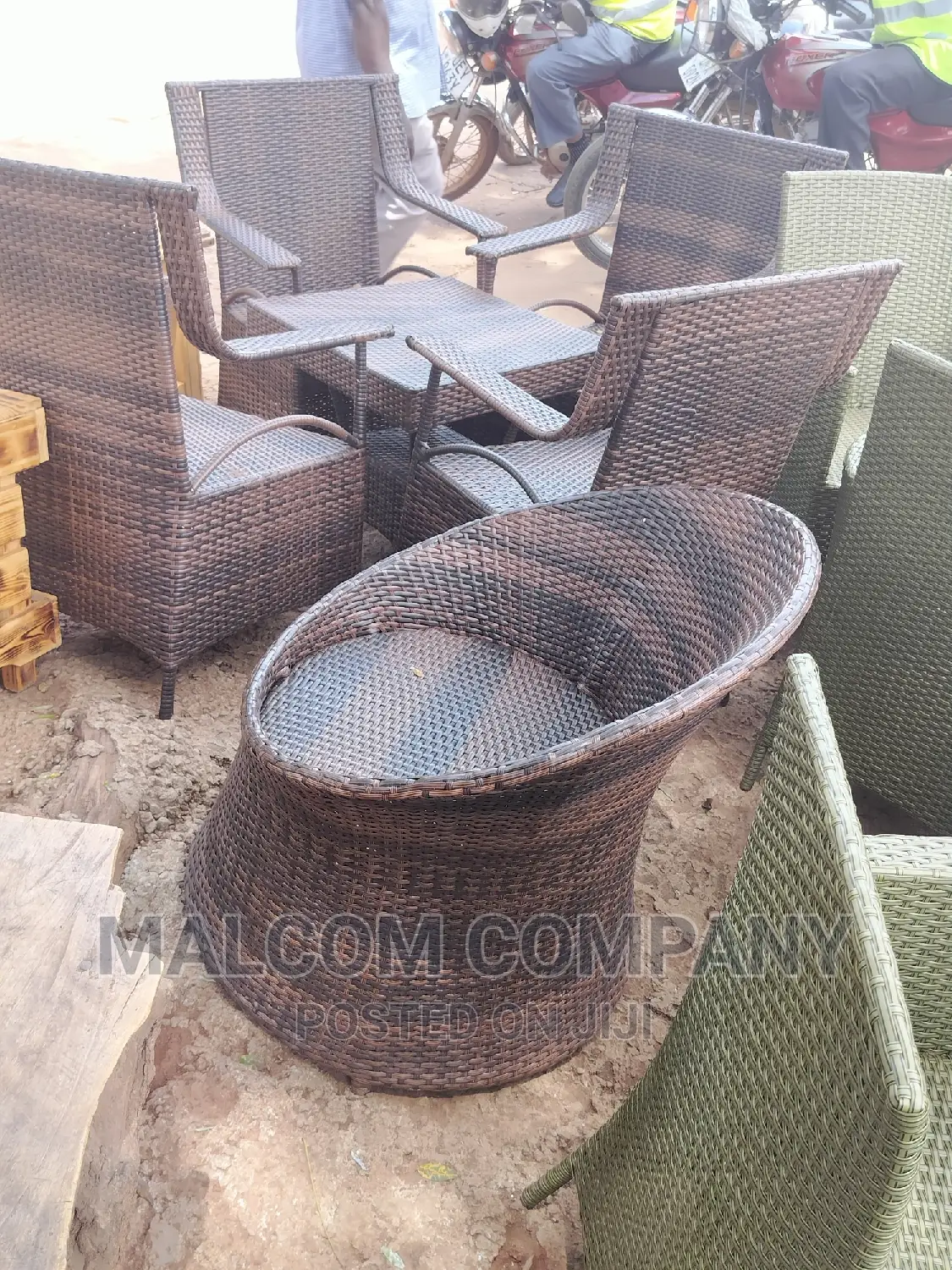 Garden Plastic Chairs With Metallic Frame