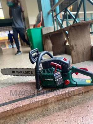 Chainsaw Machine