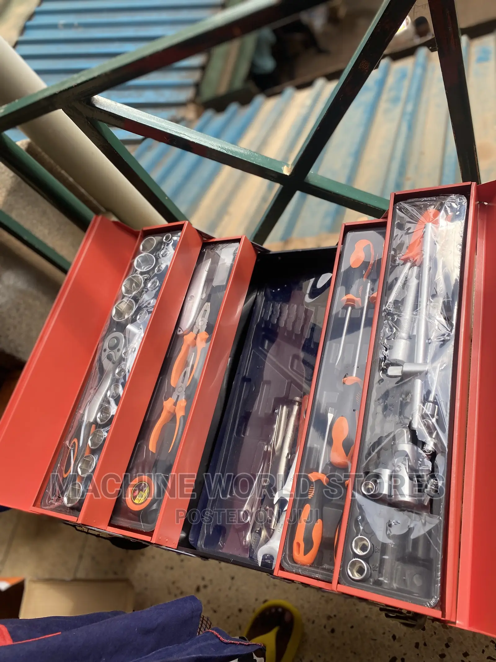 Mechanical Tool Box 85pcs
