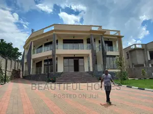 Furnished 6bdrm Mansion in Munyonyo Lake View, Makindye for sale