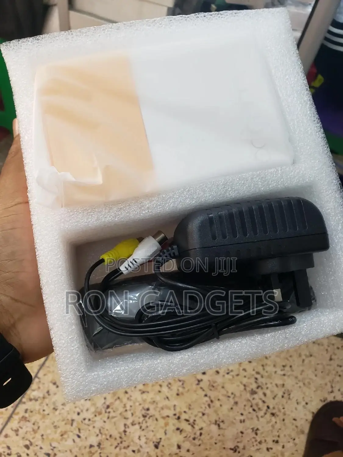 Small Mini Projector