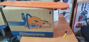 Husqvarna 272 Chain Saw