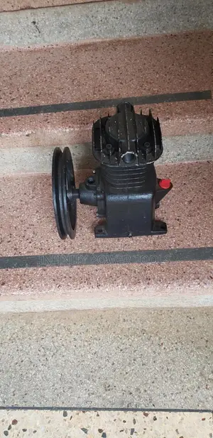 Single Piston Head