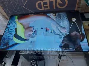 Superslim Tv With 43" Led Lg TV