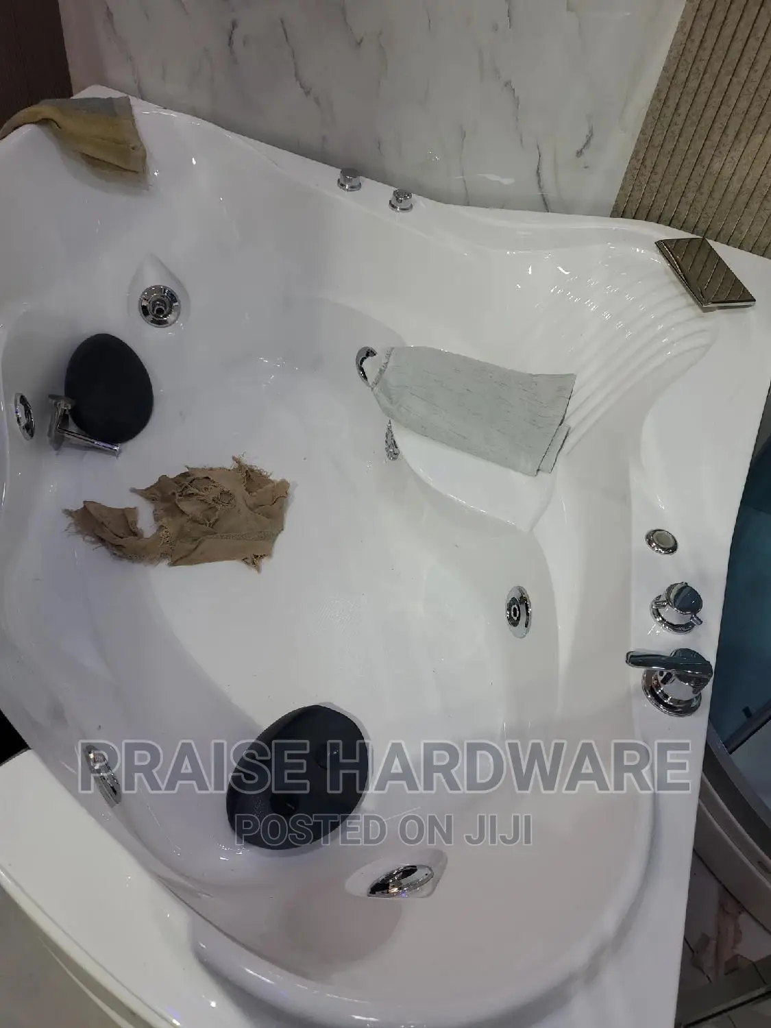 Jacuzzi for Bath and Massage