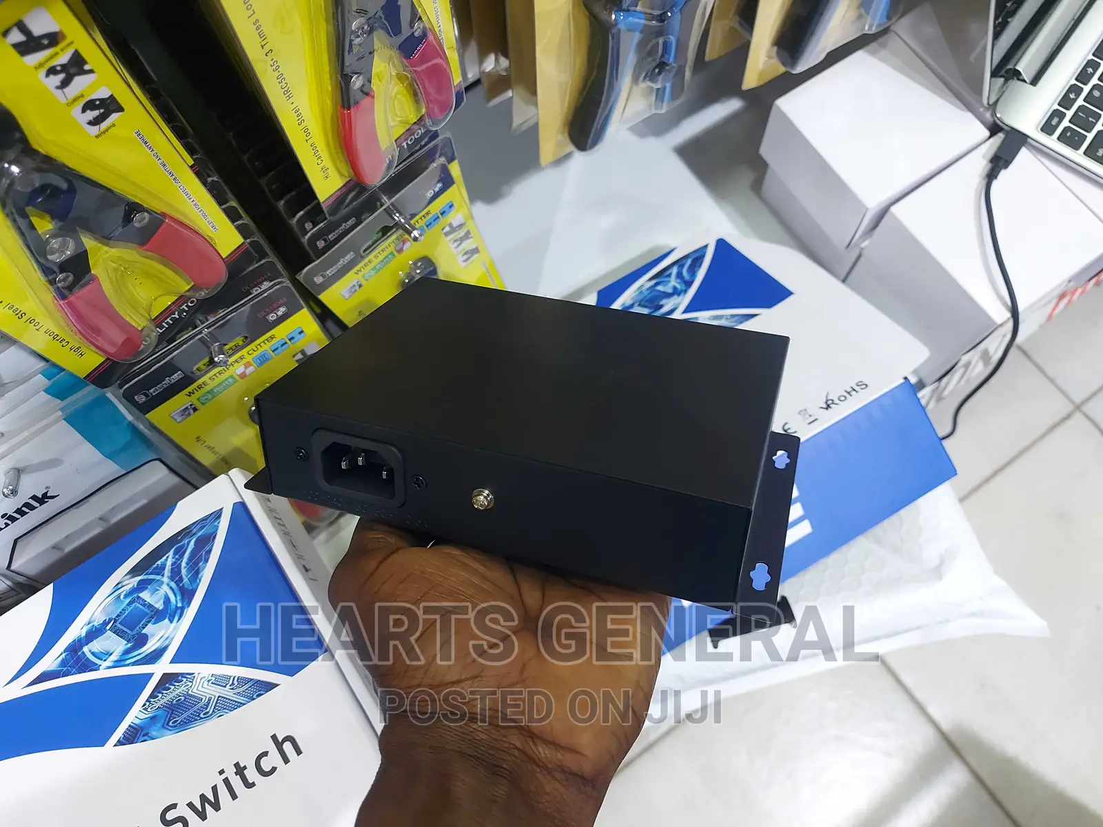 Smart Poe Network Switch 4port With 2 Uplink
