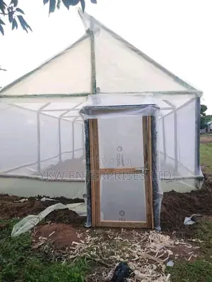 300 Square Meters Wooden Green House Construction