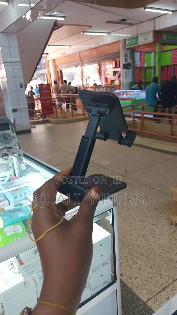 Foldable Desktop Holder