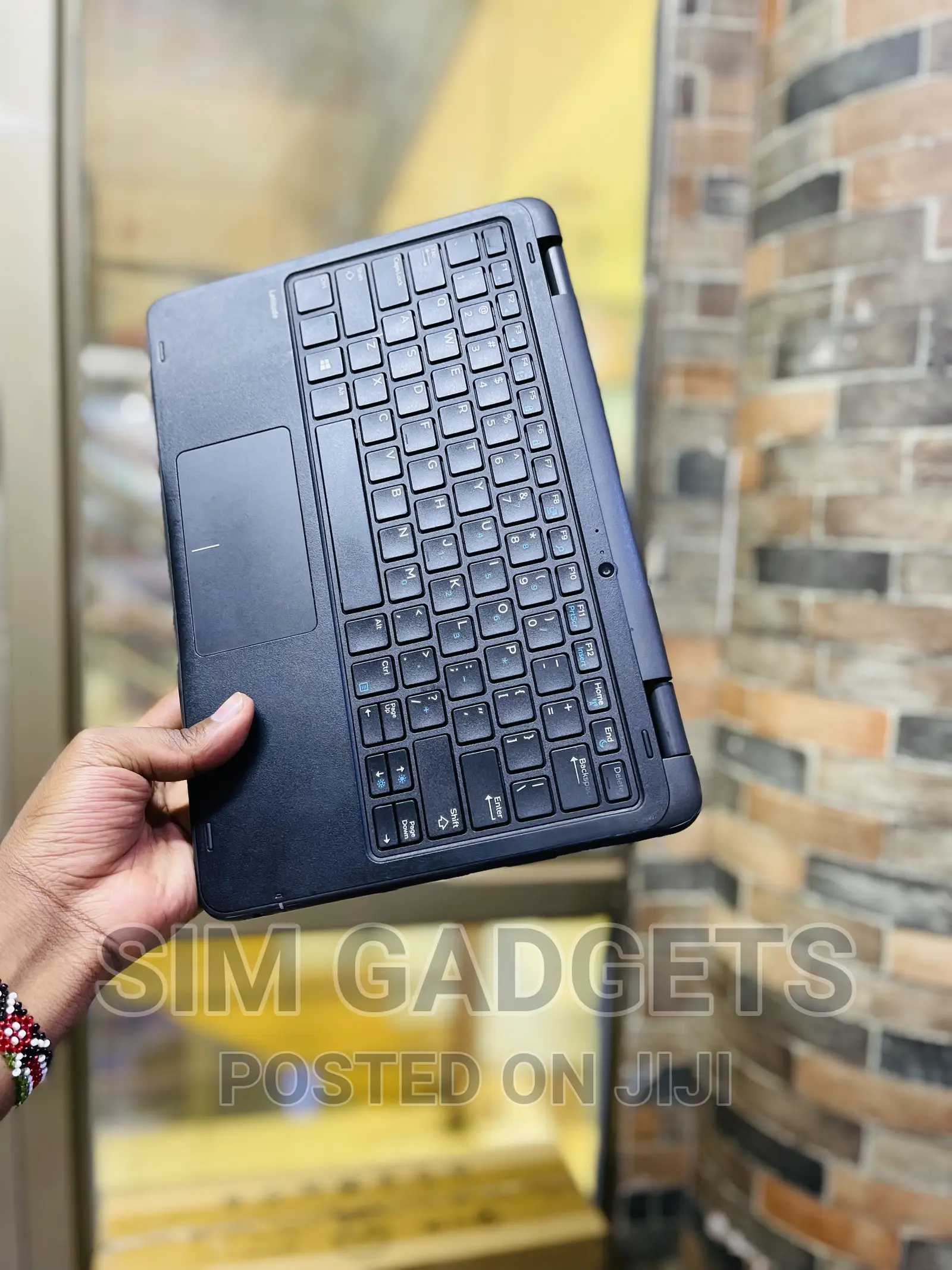 Laptop Dell Latitude 3189 4GB Intel Celeron SSD 128GB