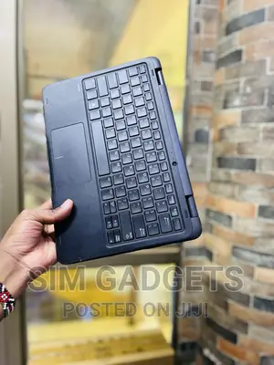 Laptop Dell Latitude 3189 4GB Intel Celeron SSD 128GB