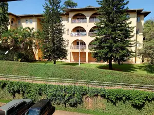 3bdrm Block of Flats in Kololo Property, Central Division for rent