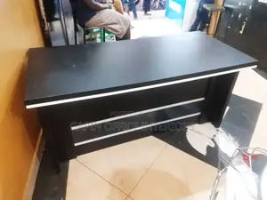 Office Executive Table With a Moving Drawer