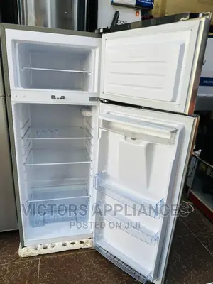 Hisense 270l Double Door Refrigerator With Water Dispenser
