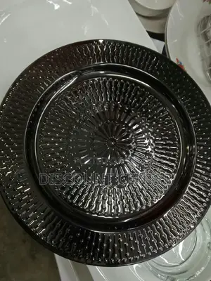 Charger Plates for Cakes and Decorations
