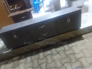 Beautiful TV Stand in 1.5 by 5fts