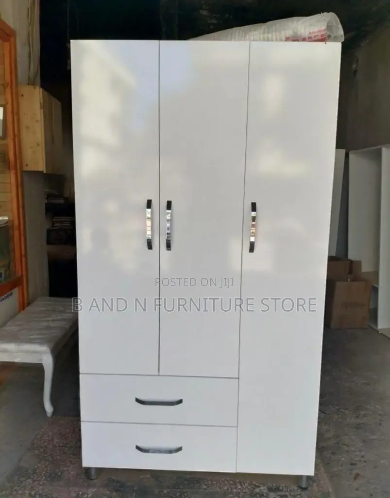 Beautiful Wardrobe in 4 by 5fts