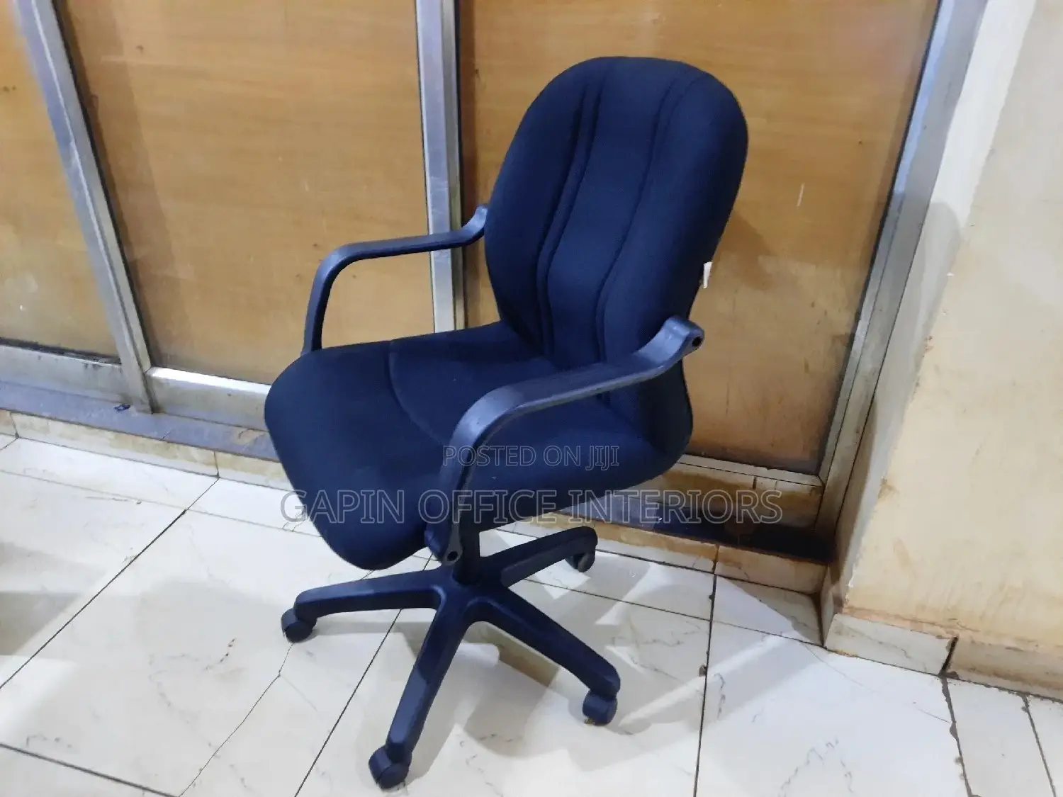 Adjustable Office Short Back