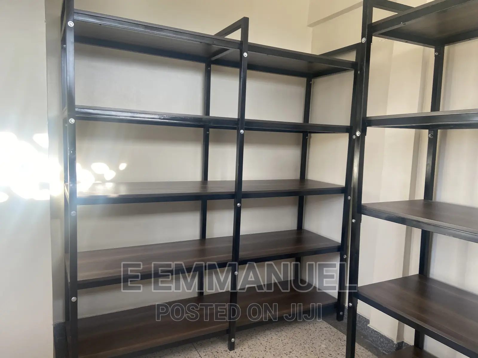 Shelves / Shelving Unit