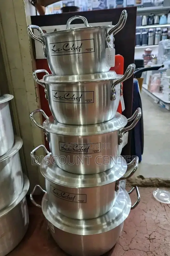 Heavy Saucepans With Cover and Handles (5 Pieces)