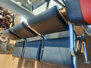 3 Seater With Leathered Quotions