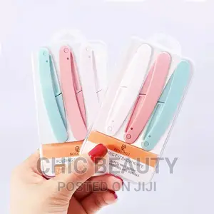 Eyebrow Trimmer/ Facial Hair Razor 3 Pieces in a Pack
