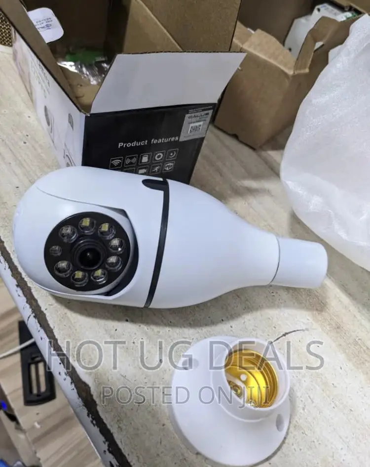 Wireless 360 Rotate Auto Tracking Panoramic Camera Bulb