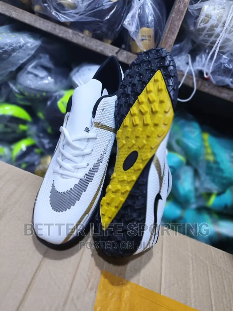 Fair Play Boots Phantom White Black