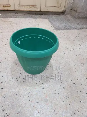 Plastic Flower Pot