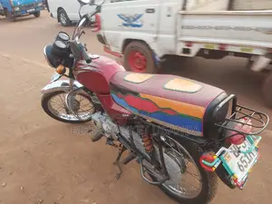Bajaj Boxer 2022 Red