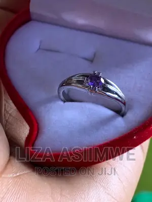 Simple Proposal Rings Available in Size 18 (8)