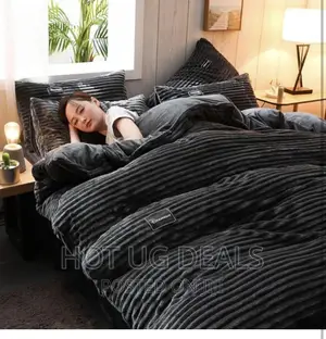 5x6 4pcs Cloral Duvet With Bedsheet Pillowcases - Black