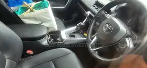 Toyota RAV4 2020 White