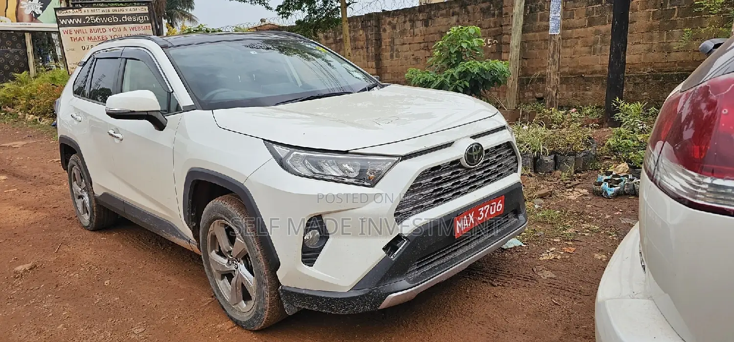 Toyota RAV4 2020 White