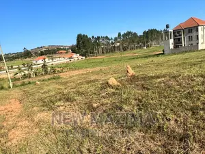 Fantastic Plot on Quicksale Heart of Akhright City Ntebe Rd