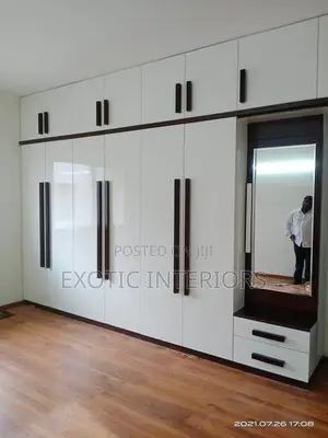 Wardrobe/Inbuilt Call