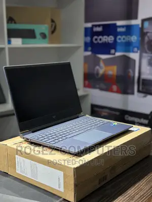 New Laptop HP Victus 16 16GB Intel Core I7 SSD 512GB