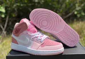 Nike Her Smile Long Neck Pink