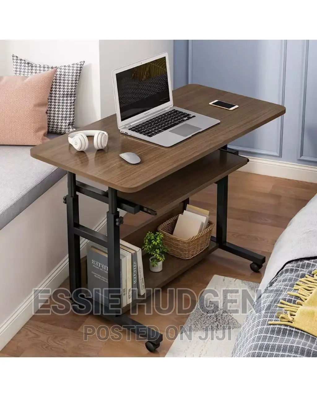Liftable Laptop Stand With Wheels