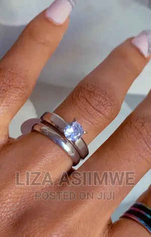 Engagement and Wedding Rings Available at a Good Price